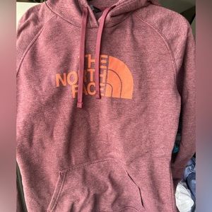 Womens Northface pull over